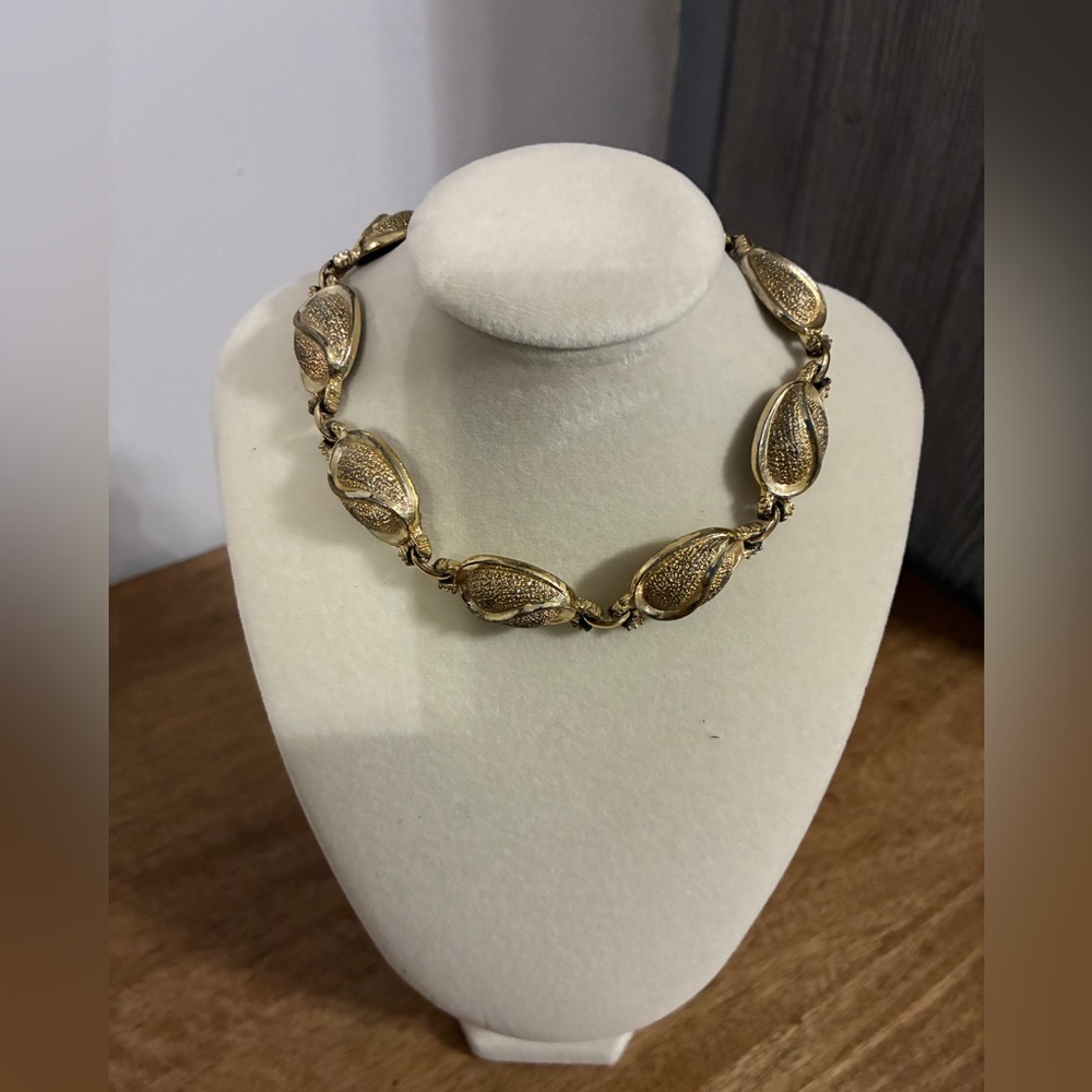 Vintage Gold Leaf Choker Necklace from the 60’s. Shows sign of wear 14”